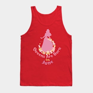 Queens Birthday in June Vintage  Essential Birthday Gift T-Shirt Tank Top